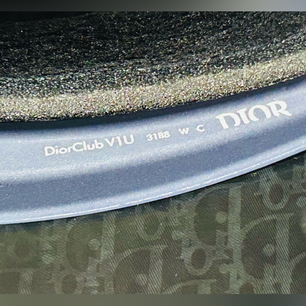 Dior Women’s Navy Blue Christian Dior Visor with White Logo Shield - Picture 5 of 6